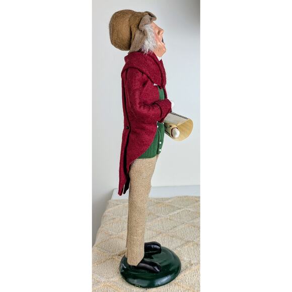 Byers' Choice Caroler Vintage 1991 Man with Music Scroll Red Tailcoat Christmas - Picture 6 of 7